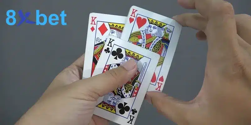 Mẹo Chơi Bài Cào 3 Lá Hiệu Quả, Dễ Ăn Thưởng Tại 8XBET Quy luật chơi bài cào 3 lá mà bạn cần nắm vững